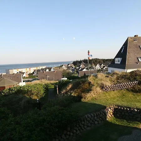 Hues Auert Tharep, 3 Hörnum